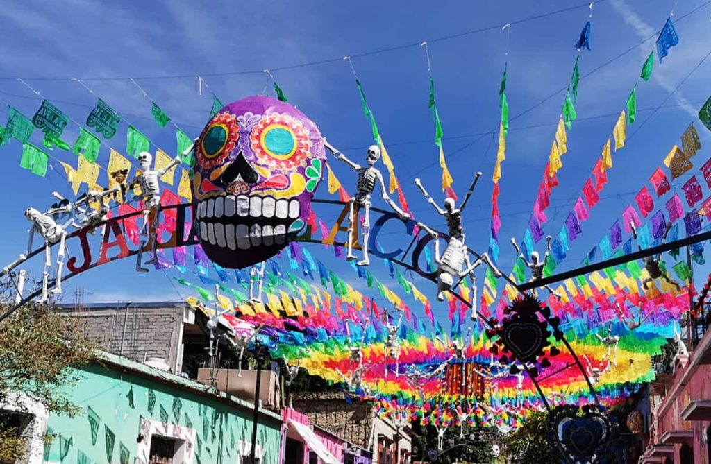 Colourful Día de los Muertos decorations and skeleton figures in Oaxaca, Mexico